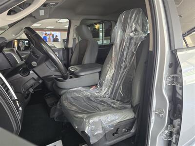 2019 RAM 1500 Classic SLT   - Photo 8 - Hamilton, OH 45015