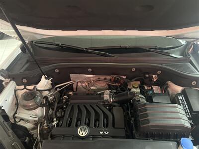 2020 Volkswagen Atlas Cross Sport V6 SE R-Line 4Motion 4DR SUV AWD   - Photo 32 - Hamilton, OH 45015