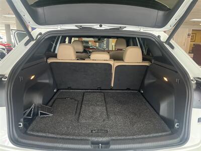 2020 Volkswagen Atlas Cross Sport V6 SE R-Line 4Motion 4DR SUV AWD   - Photo 30 - Hamilton, OH 45015