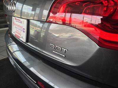 2015 Audi Q7 3.0T quattro Premium Plus 4DR SUV AWD   - Photo 35 - Hamilton, OH 45015