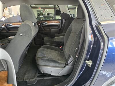 2012 Buick Enclave Convenience 4DR CROSSOVER AWD - Photo 11 - Hamilton, OH 45015