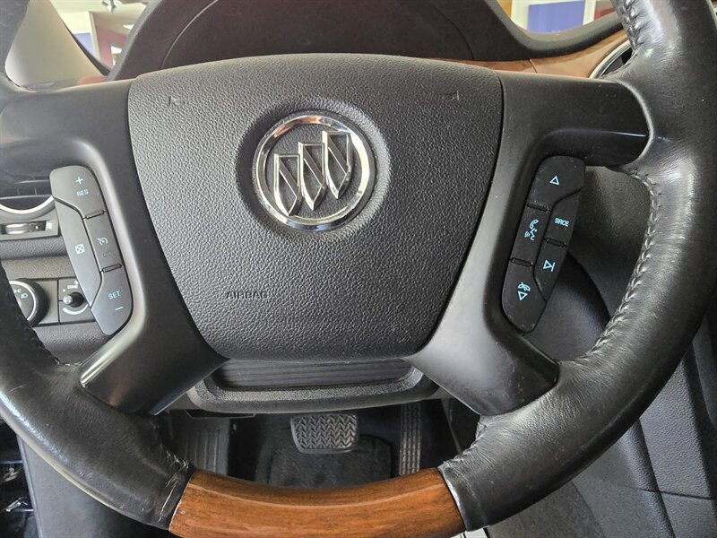 2012 Buick Enclave Convenience 4DR CROSSOVER AWD - Photo 30 - Hamilton, OH 45015