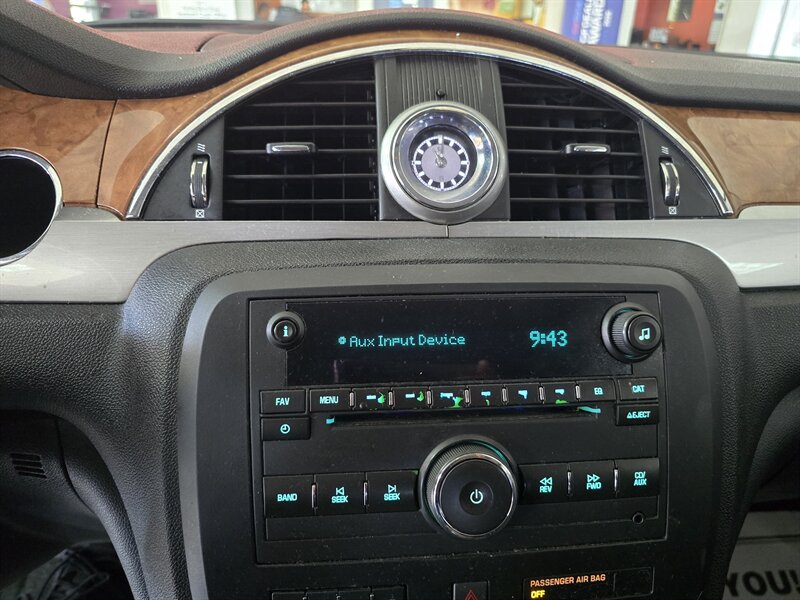 2012 Buick Enclave Convenience 4DR CROSSOVER AWD - Photo 25 - Hamilton, OH 45015