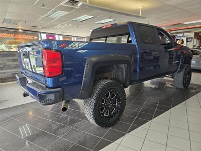 2018 Chevrolet Silverado 1500 LT-CREW CAB-4X4 - Photo 5 - Hamilton, OH 45015