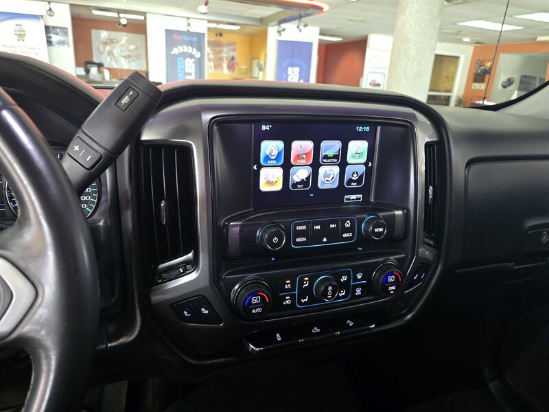 2018 Chevrolet Silverado 1500 LT-CREW CAB-4X4 - Photo 20 - Hamilton, OH 45015