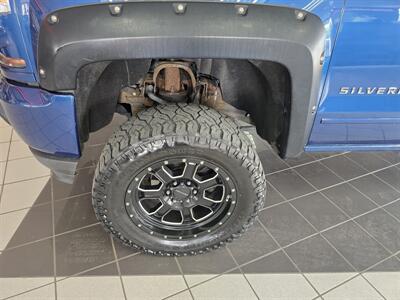 2018 Chevrolet Silverado 1500 LT-CREW CAB-4X4 - Photo 33 - Hamilton, OH 45015