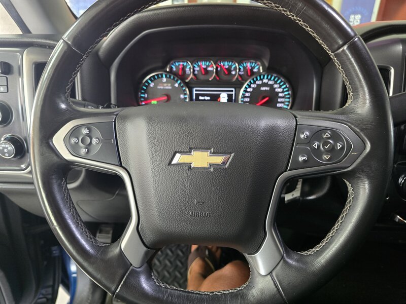2018 Chevrolet Silverado 1500 LT-CREW CAB-4X4 - Photo 22 - Hamilton, OH 45015