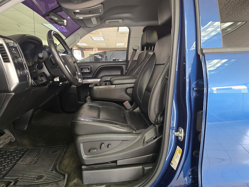 2018 Chevrolet Silverado 1500 LT-CREW CAB-4X4 - Photo 9 - Hamilton, OH 45015