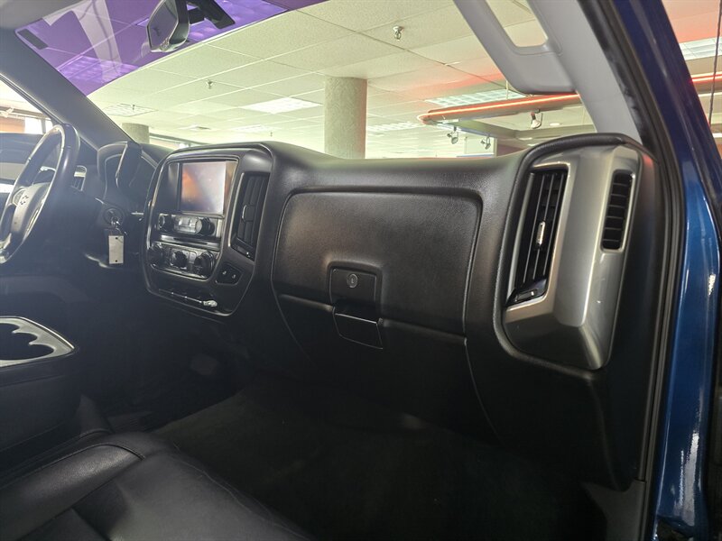 2018 Chevrolet Silverado 1500 LT-CREW CAB-4X4 - Photo 13 - Hamilton, OH 45015