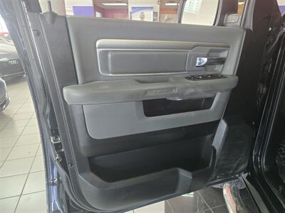 2013 RAM 1500 Big Horn/QUAD CAB/4X4   - Photo 7 - Hamilton, OH 45015