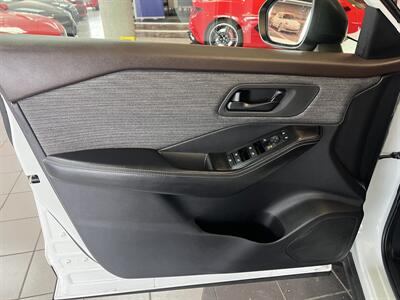 2021 Nissan Rogue S 4DR SEDAN - Photo 18 - Hamilton, OH 45015