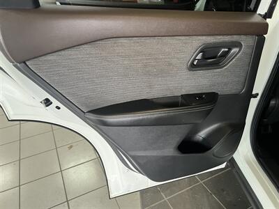 2021 Nissan Rogue S 4DR SEDAN - Photo 20 - Hamilton, OH 45015