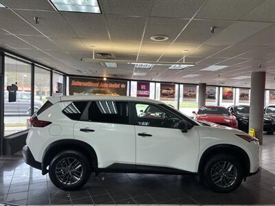 2021 Nissan Rogue S 4DR SEDAN - Photo 5 - Hamilton, OH 45015