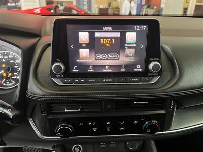 2021 Nissan Rogue S 4DR SEDAN - Photo 15 - Hamilton, OH 45015