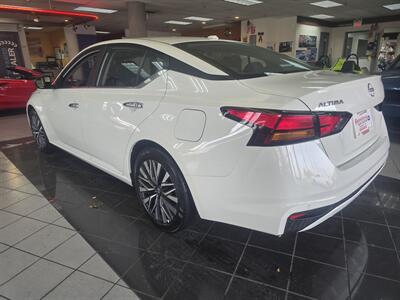 2025 Nissan Altima 2.5 SV 4DR SEDAN - Photo 6 - Hamilton, OH 45015