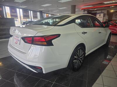 2025 Nissan Altima 2.5 SV 4DR SEDAN - Photo 4 - Hamilton, OH 45015