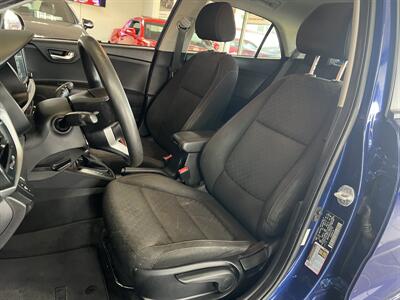 2020 Kia Rio S 5-DOOR WAGON   - Photo 10 - Hamilton, OH 45015