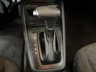 2020 Kia Rio S 5-DOOR WAGON   - Photo 17 - Hamilton, OH 45015