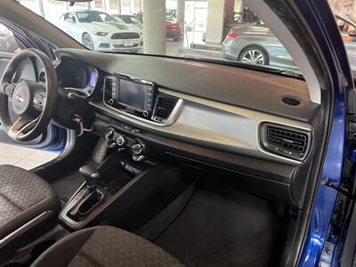 2020 Kia Rio S 5-DOOR WAGON   - Photo 26 - Hamilton, OH 45015
