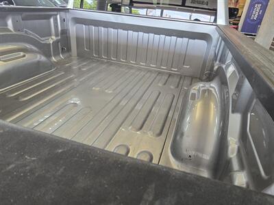 2022 RAM 1500 Laramie 4DR CREW CAB 4X4/V8   - Photo 39 - Hamilton, OH 45015