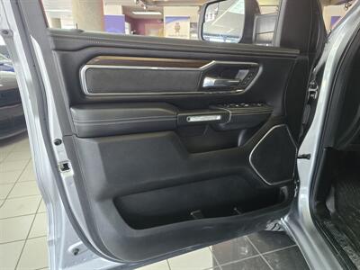 2022 RAM 1500 Laramie 4DR CREW CAB 4X4/V8   - Photo 7 - Hamilton, OH 45015