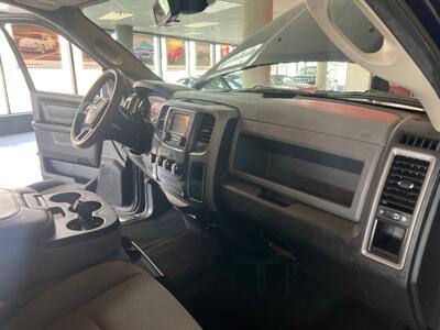 2013 RAM 1500 TRADESMAN 4DR CREW CAB 4X4   - Photo 25 - Hamilton, OH 45015
