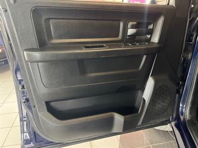 2013 RAM 1500 TRADESMAN 4DR CREW CAB 4X4   - Photo 17 - Hamilton, OH 45015