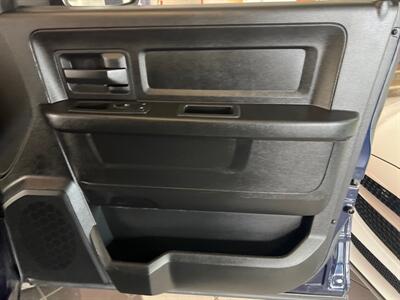 2013 RAM 1500 TRADESMAN 4DR CREW CAB 4X4   - Photo 28 - Hamilton, OH 45015