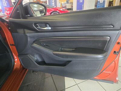 2019 Nissan Altima 2.5 SR   - Photo 12 - Hamilton, OH 45015