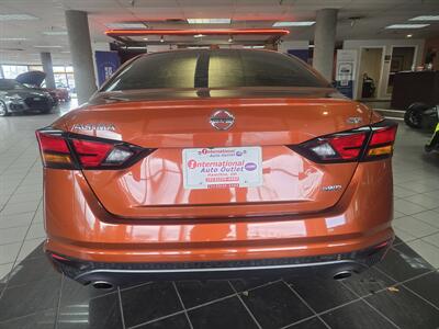 2019 Nissan Altima 2.5 SR   - Photo 5 - Hamilton, OH 45015