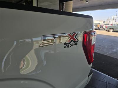 2022 Ford F-150 XL 4DR EXTENDED CAB 4X4/STX - Photo 38 - Hamilton, OH 45015