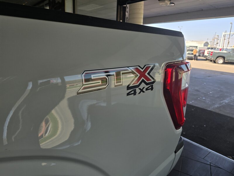 2022 Ford F-150 XL 4DR EXTENDED CAB 4X4/STX - Photo 38 - Hamilton, OH 45015
