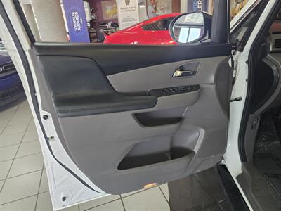 2015 Honda Odyssey EX-L 4DR MINI-VAN   - Photo 7 - Hamilton, OH 45015