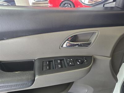 2015 Honda Odyssey EX-L 4DR MINI-VAN   - Photo 18 - Hamilton, OH 45015
