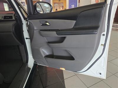 2015 Honda Odyssey EX-L 4DR MINI-VAN   - Photo 12 - Hamilton, OH 45015