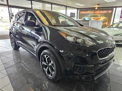 2022 Kia Sportage LX 4dr SUV   - Photo 4 - Hamilton, OH 45015