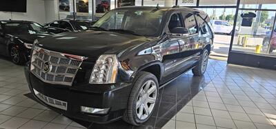 2011 Cadillac Escalade ESV Platinum Edition 4DR SUV AWD   - Photo 1 - Hamilton, OH 45015