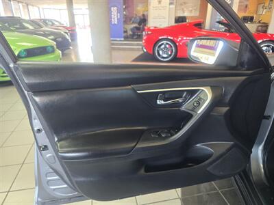 2018 Nissan Altima 2.5 S   - Photo 7 - Hamilton, OH 45015