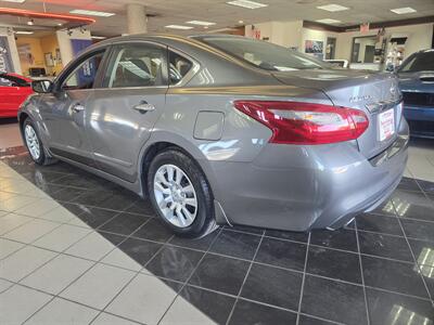 2018 Nissan Altima 2.5 S   - Photo 6 - Hamilton, OH 45015