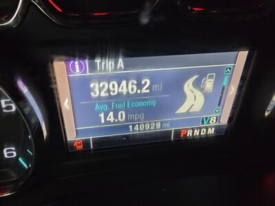 2015 Chevrolet Suburban LTZ  4DR SUV  4X4   - Photo 32 - Hamilton, OH 45015