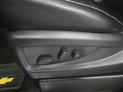 2015 Chevrolet Suburban LTZ  4DR SUV  4X4   - Photo 23 - Hamilton, OH 45015