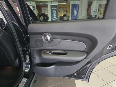 2017 MINI Clubman Cooper ALL4 4DR WAGON AWD   - Photo 15 - Hamilton, OH 45015