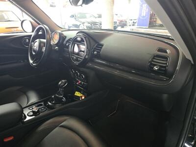 2017 MINI Clubman Cooper ALL4 4DR WAGON AWD   - Photo 13 - Hamilton, OH 45015