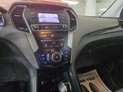 2018 Hyundai Santa Fe 2.4L   - Photo 21 - Hamilton, OH 45015