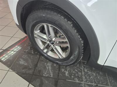 2018 Hyundai Santa Fe 2.4L   - Photo 28 - Hamilton, OH 45015