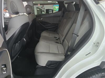 2018 Hyundai Santa Fe 2.4L   - Photo 11 - Hamilton, OH 45015