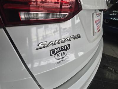 2018 Hyundai Santa Fe 2.4L   - Photo 24 - Hamilton, OH 45015