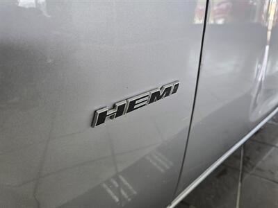 2018 Dodge Charger R/T 4DR SEDAN/HEMI   - Photo 36 - Hamilton, OH 45015