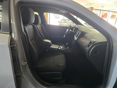 2022 Dodge Charger SXT 4DR SEDAN - Photo 16 - Hamilton, OH 45015