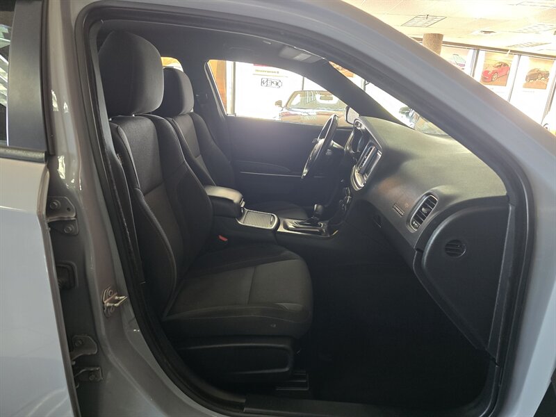2022 Dodge Charger SXT 4DR SEDAN - Photo 16 - Hamilton, OH 45015